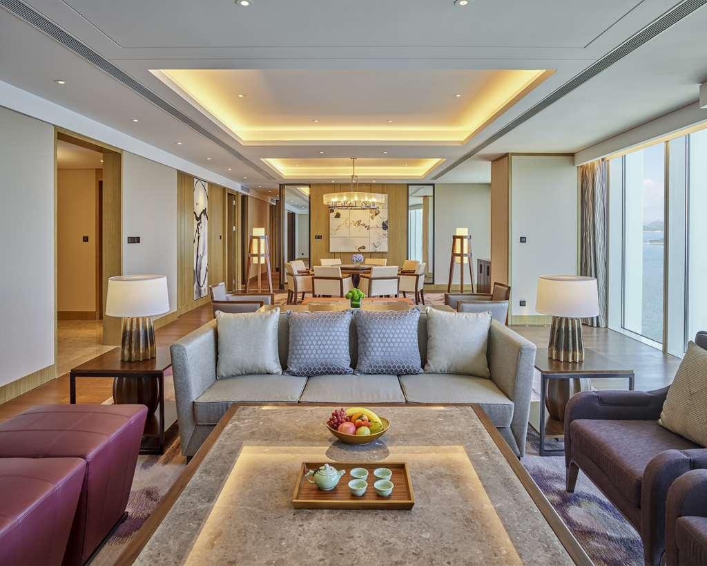 Hyatt Regency Shenzhen Yantian Hotel Room photo
